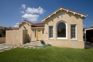 1053 Hi Point St, Los Angeles CA  90035-2607 exterior