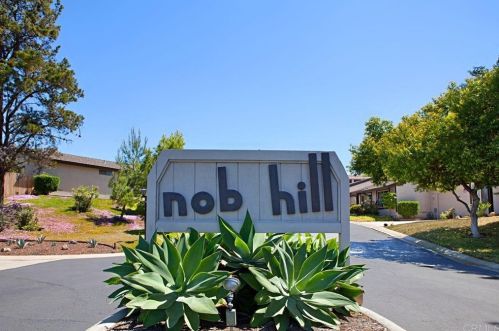 1403 Market St, Vista, CA 92084-3868