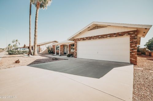 7863 Madero Ave, Mesa, AZ 85209-5069