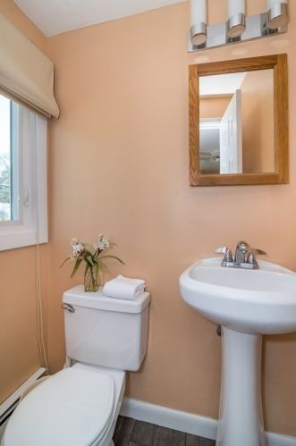 15 Greenleaf Rd, Natick MA 01760-3115 exterior