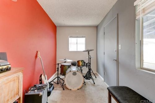 4075 Epsilon St, San Diego CA 92113-4305 exterior