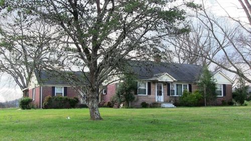 483 New Middleton Hwy, New Middleton, TN 38563-6514