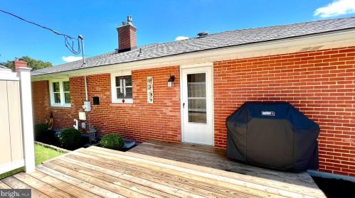 2023 Kynwyd Rd, Wilmington DE  19810-3843 exterior