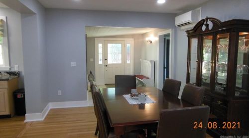 37 Town St, Norwich CT  06360-2323 exterior