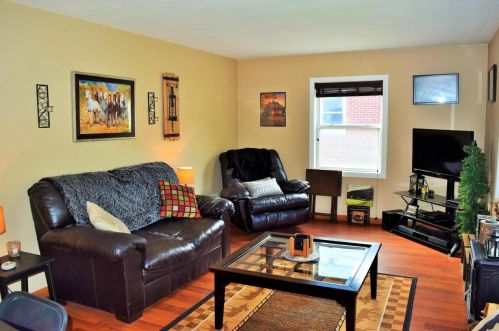 1129 Spence St, Green Bay, WI 54304-2329