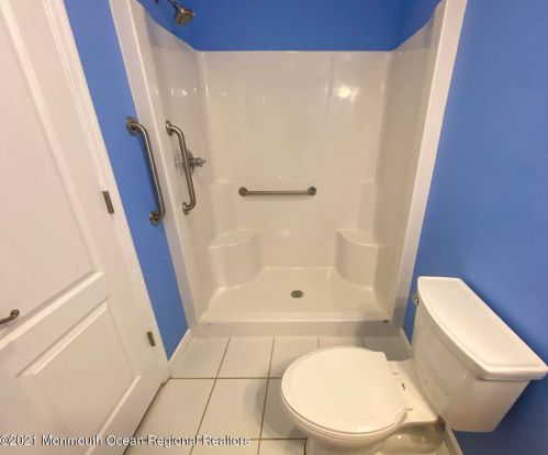 238 Pine Dr, Berkeley Township NJ  08721-3137 exterior