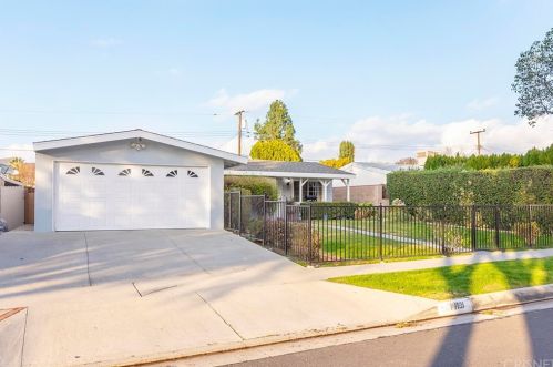 19131 Wellhaven St, Santa Clarita, CA 91351-3356