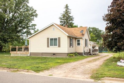 135 Franklin Ave, Poskin WI  54812-1146 exterior