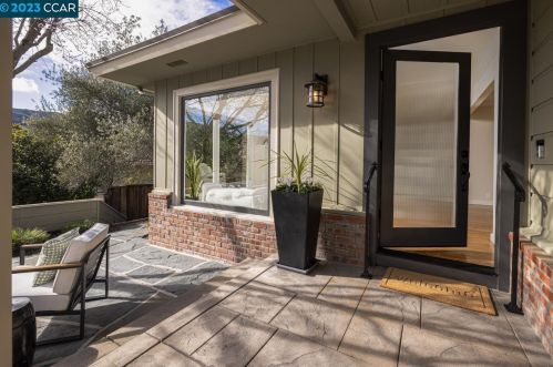 9 Southwood Dr, Orinda CA  94563-3010 exterior