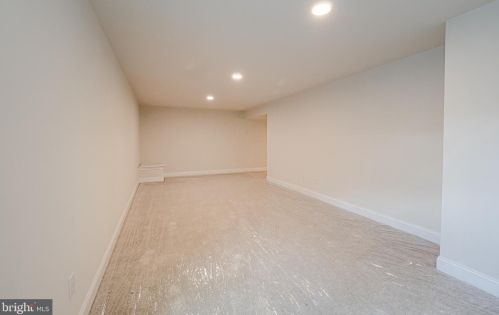 706 Hornblende Ave, Kennett Sq PA  19348-3614 exterior