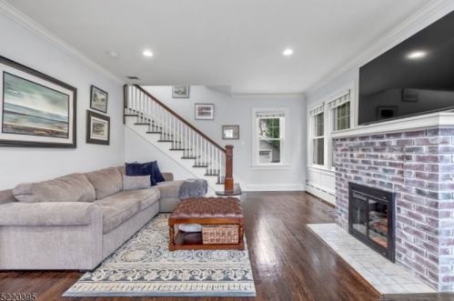 355 Hemlock Ave, Garwood NJ  07027-1430 exterior