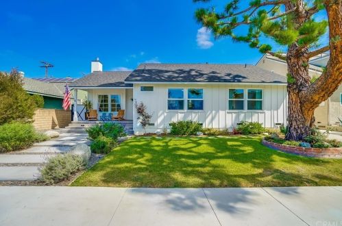 6857 Parapet St, Long Beach, CA 90808-3046