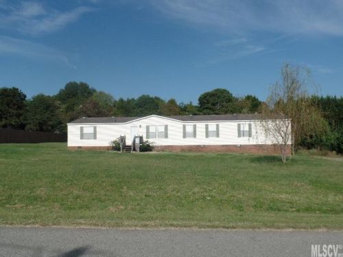 4773 Rock Barn Rd, Claremont, NC 28610-8524