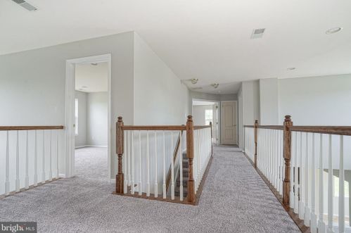 7 Westbury Dr, Berlin Boro NJ  08009-9681 exterior