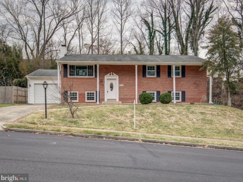 2263 Spinnaker Ct, Woodbridge VA  22192-2129 exterior