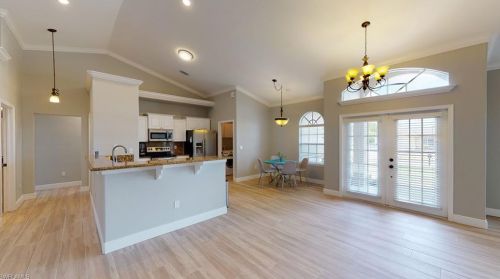 4003 5th St, Lehigh Acres, FL 33976-2237