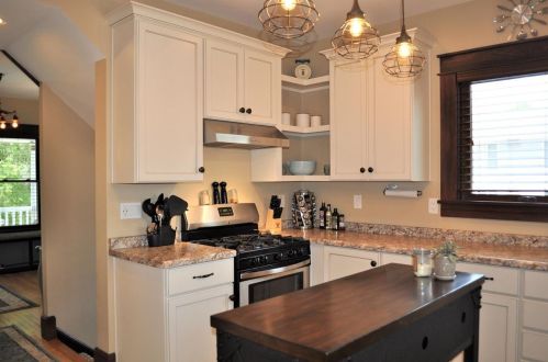 417 Van Buren St, Green Bay, WI 54301-3928