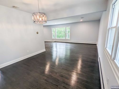 2 Elmwood Ter, Elmwood Park NJ  07407-1730 exterior