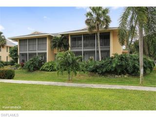 720 Broad Ave, Naples, FL 34102-7330