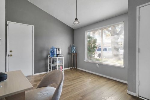 687 Parkview Dr, Lake Elsinore CA  92530-7072 exterior