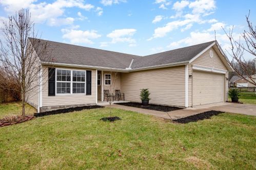 5 Sutton Way, Amelia, OH 45102-2365