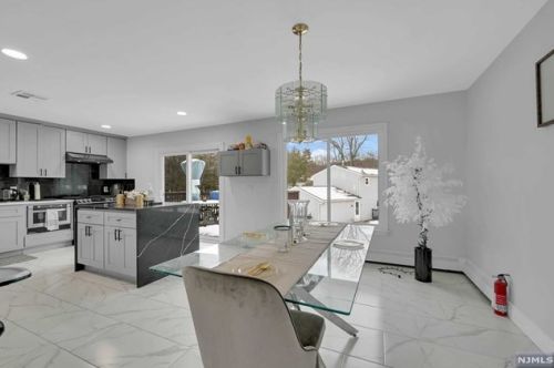 40 Carriage Ln, West Milford Lakes NJ  07480-1822 exterior