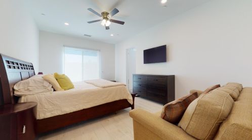 52040 Avenida Velasco, La Quinta CA  92253-3080 exterior