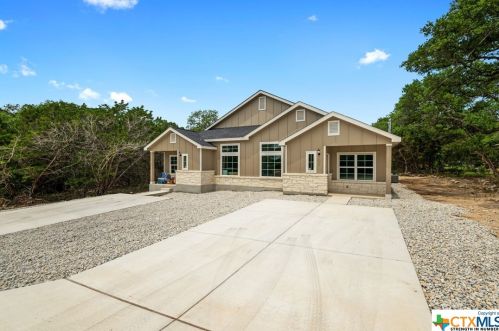 192 Weatherby Dr, Spring Branch TX  78070-4227 exterior