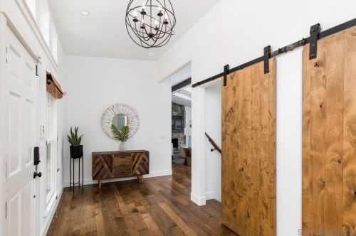 683 Glenmont Dr, Solana Beach CA  92075-1313 exterior