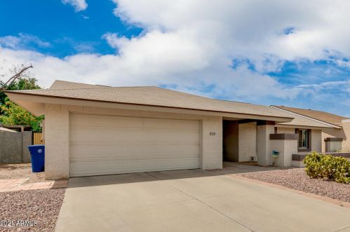 629 Mcnair St, Chandler, AZ 85225-1831