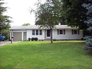 2128 Carter Rd, Fairport, NY 14450-9133