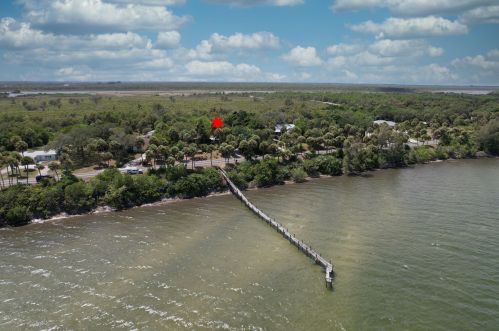 9003 Indian River Dr, Fort Pierce, FL 34982-7855