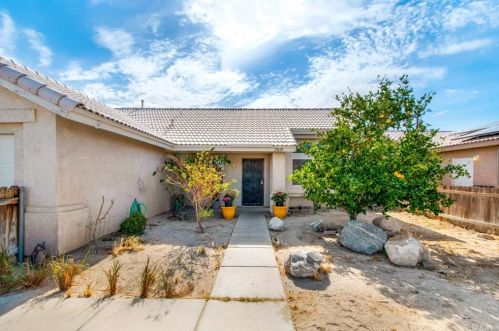 13635 West Dr, Desert Hot Springs, CA 92240-5636
