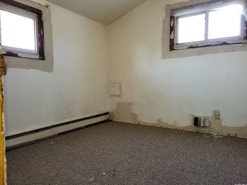 14 Nicoll Ave, Central Islip NY  11722-3135 exterior