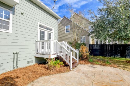 2116 Short Grass Ct, Mount Pleasant SC  29466-8161 exterior