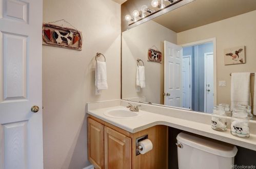 5516 Winnipeg St, Denver CO  80015-6767 exterior