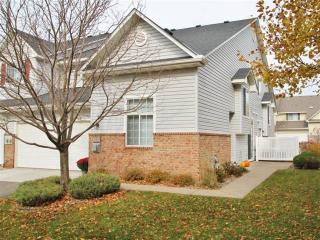 3810 Vermilion Ct, Saint Paul, MN 55122-3156
