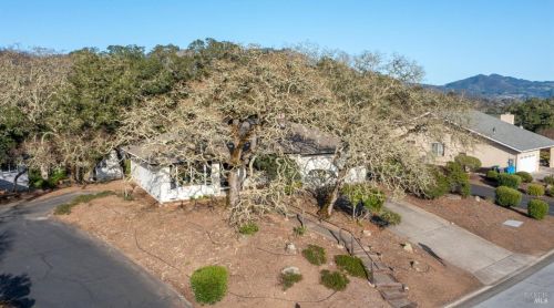 6455 Meadowridge Dr, Santa Rosa CA  95409-5848 exterior