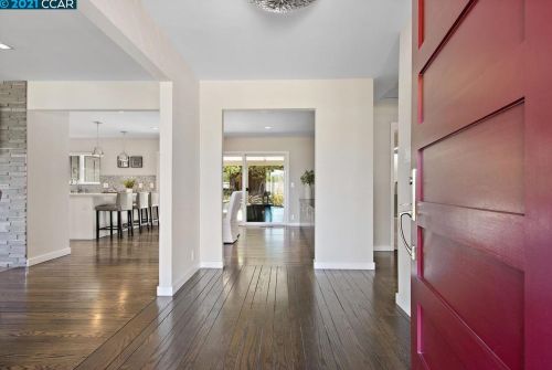 9 Sorrento Ct, Danville, CA 94526-3737