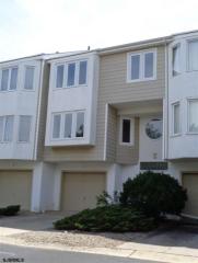 4 Surfside Rd, Brigantine City, NJ 08203-1454