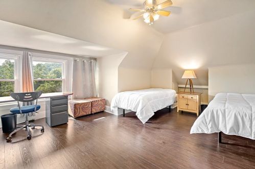 58 Hawthorne Ave, Pittsburgh PA 15229-2045 exterior