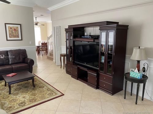 217 15th St, Dania Beach FL  33004-4244 exterior
