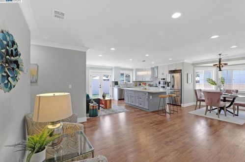 416 Easter Ave, Milpitas CA  95035-4203 exterior