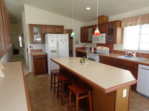 58 Havenview Ln, Oceanside CA  92056-4831 exterior
