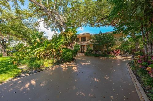 3051 35th St, Hollywood, FL 33021-2627