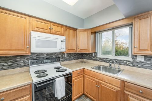 2223 Genevieve Ln, Covington KY  41011-4009 exterior