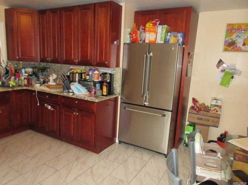 60 Patton Ave, Wheatley Heights NY  11798-4211 exterior