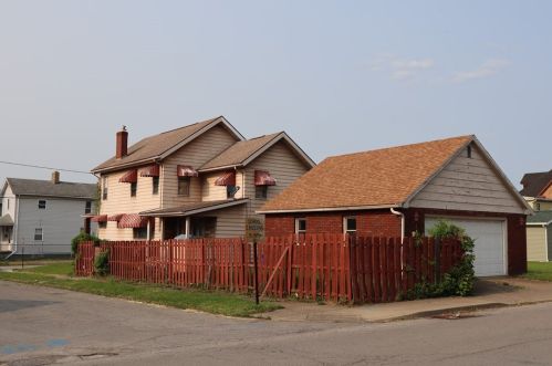 102 Maitland St, New Castle PA  16101-4617 exterior