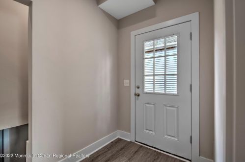 91 Bank St, Tinton Falls NJ  07701-1306 exterior