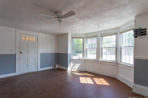 201 Town St, Norwich, CT 06360-2106